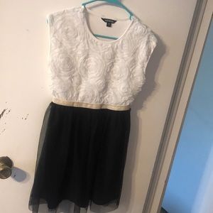Girls dress size 10-12